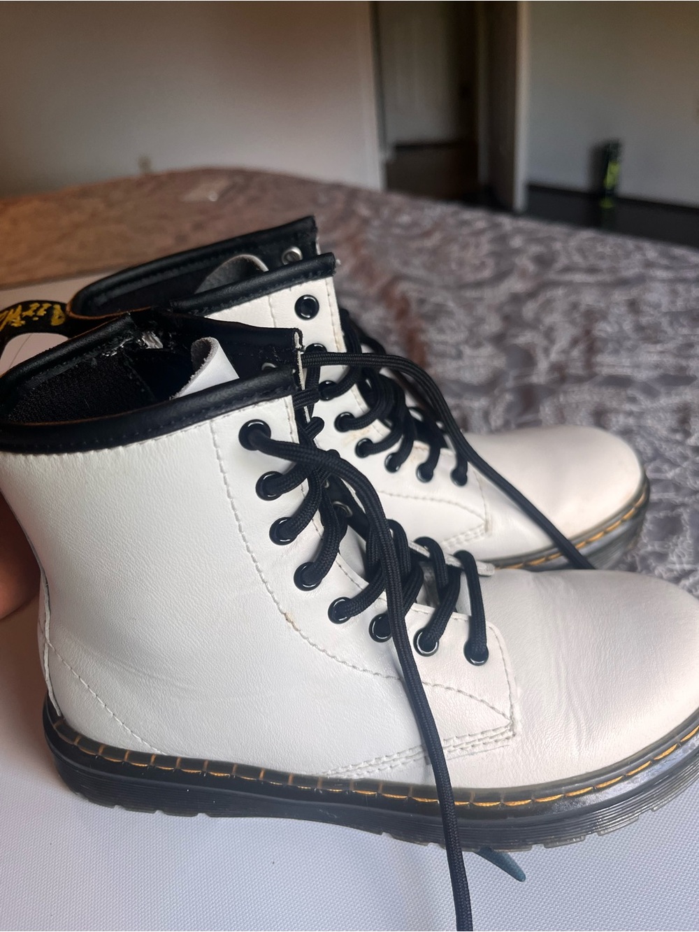 Airwalk White and Black Kids Lace-Up Ankle Boots